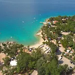 2 Bedroom Amazing Stacaravan In Glavotok