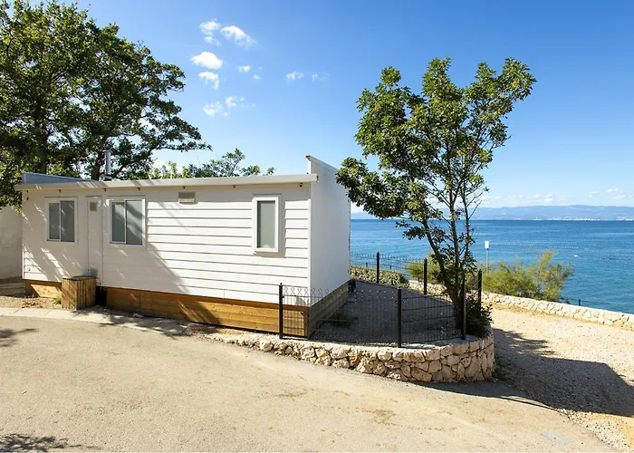 2 Bedroom Amazing Stacaravan In Glavotok Campsite Brzac