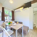 2 Bedroom Amazing Stacaravan In Glavotok Brzac